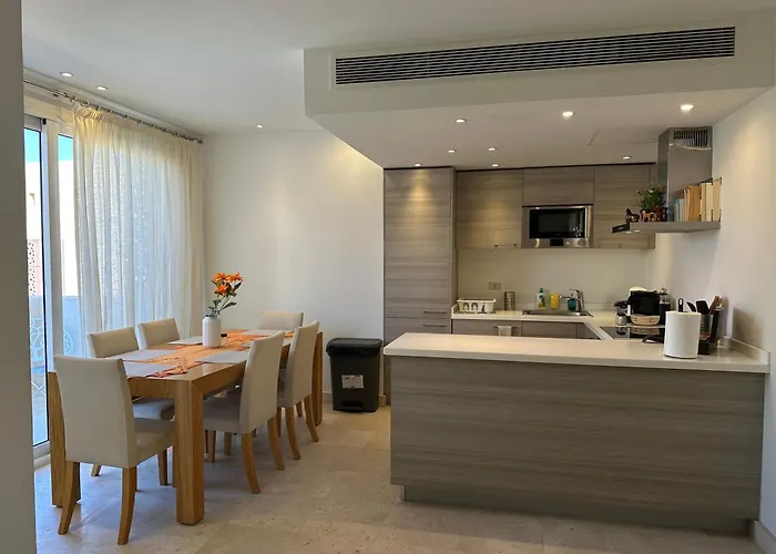 Bright & Lovely 2 Beds Apartment In Scarab Club, El Gouna